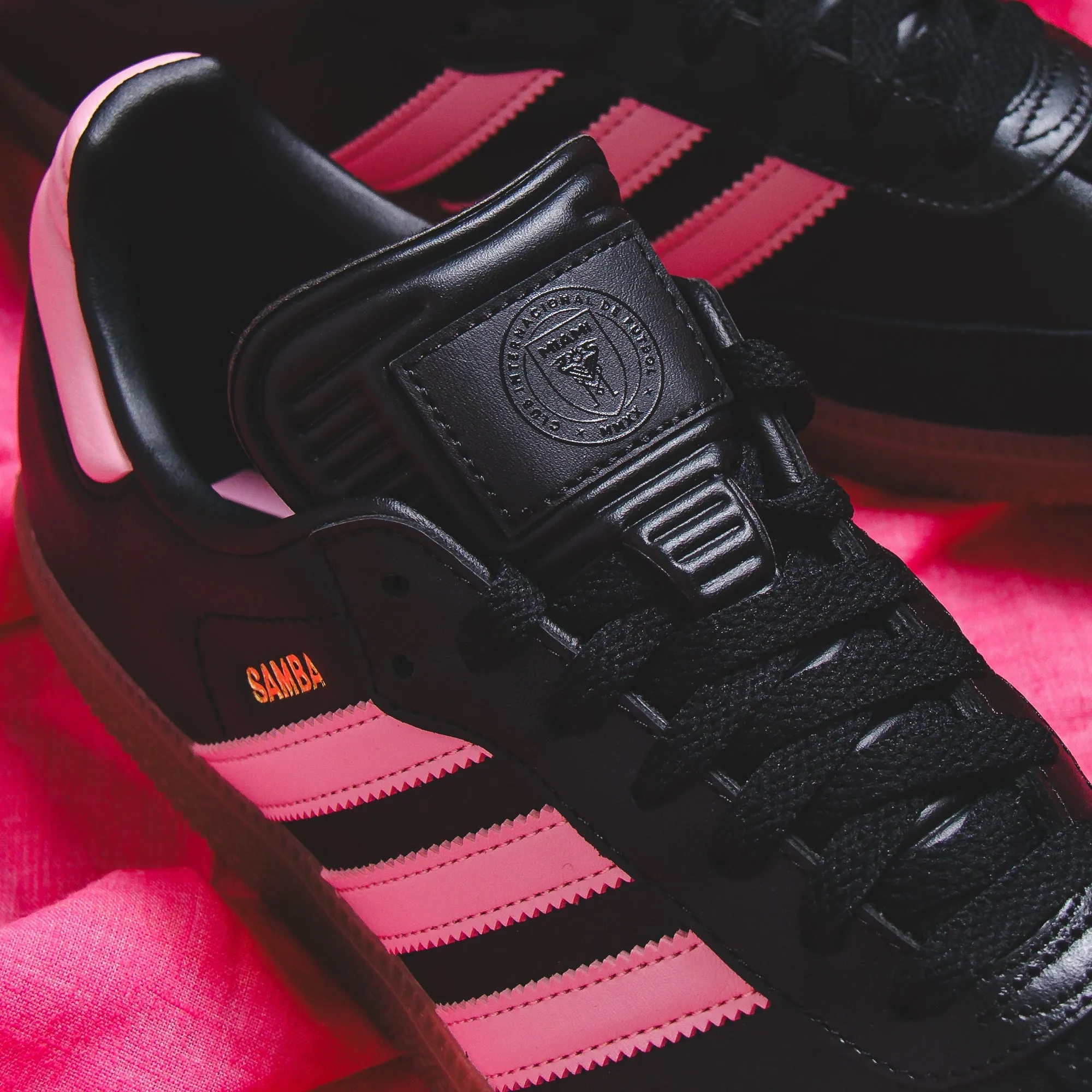Adidas Men Samba Inter Miami CF Lionel Messi Black Pink IH8157