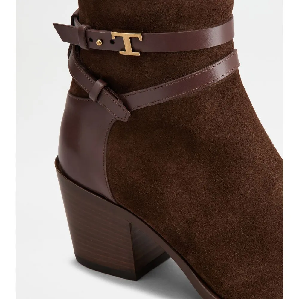 Ankle Boots in Suede