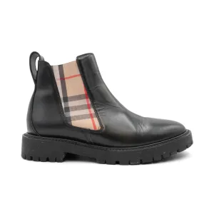 Burberry Chelsea Boots - Women's 36.5