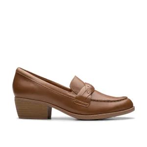 Clarks Charlten Echo in Beige Leather