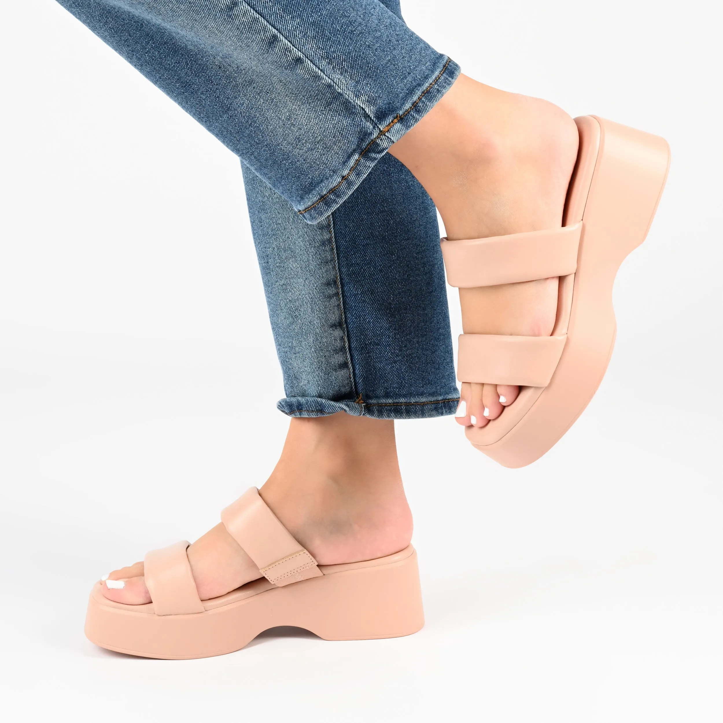 Journee Collection Women's Tru Comfort Foam Veradie Sandals