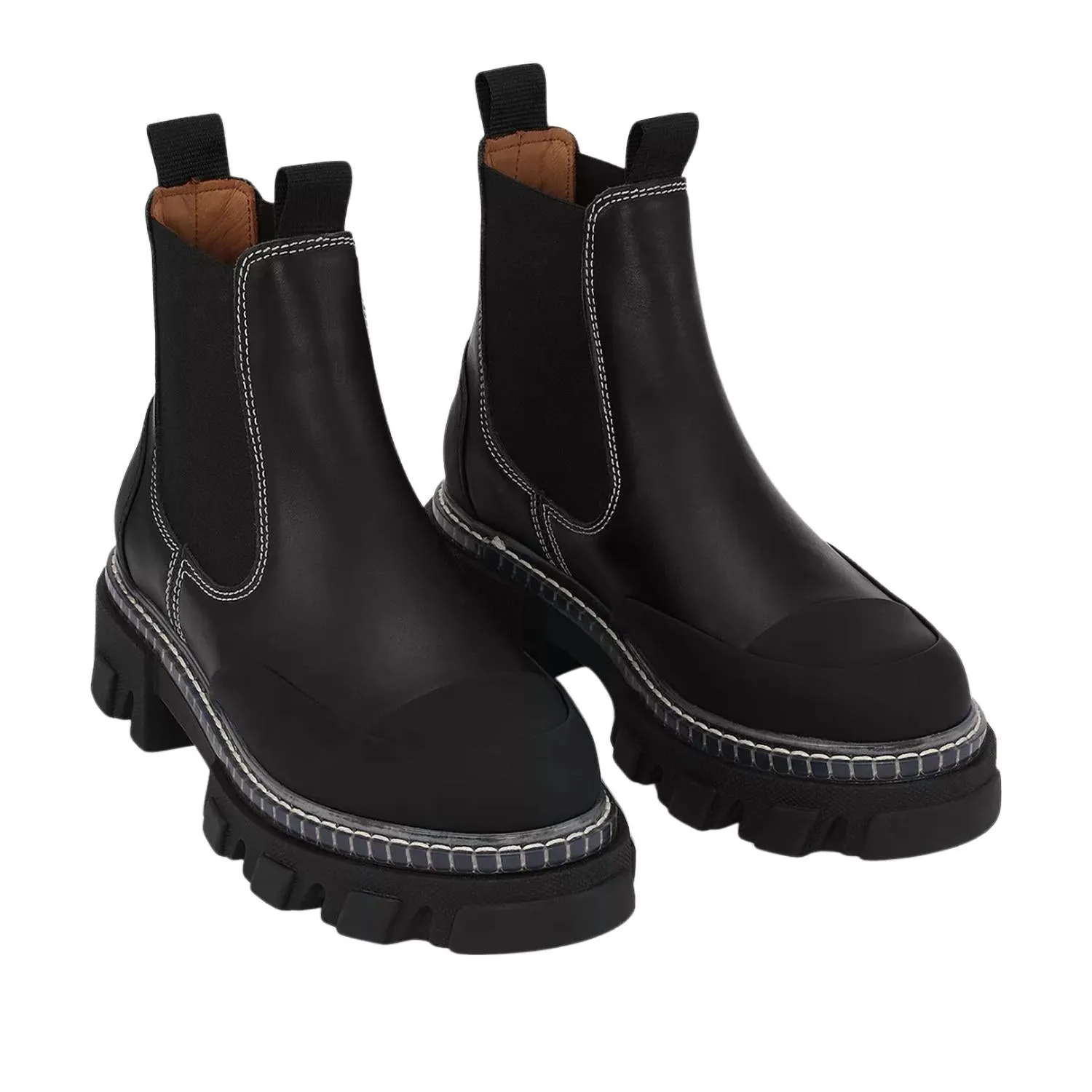 Low Cleated Chelsea Boot In Black