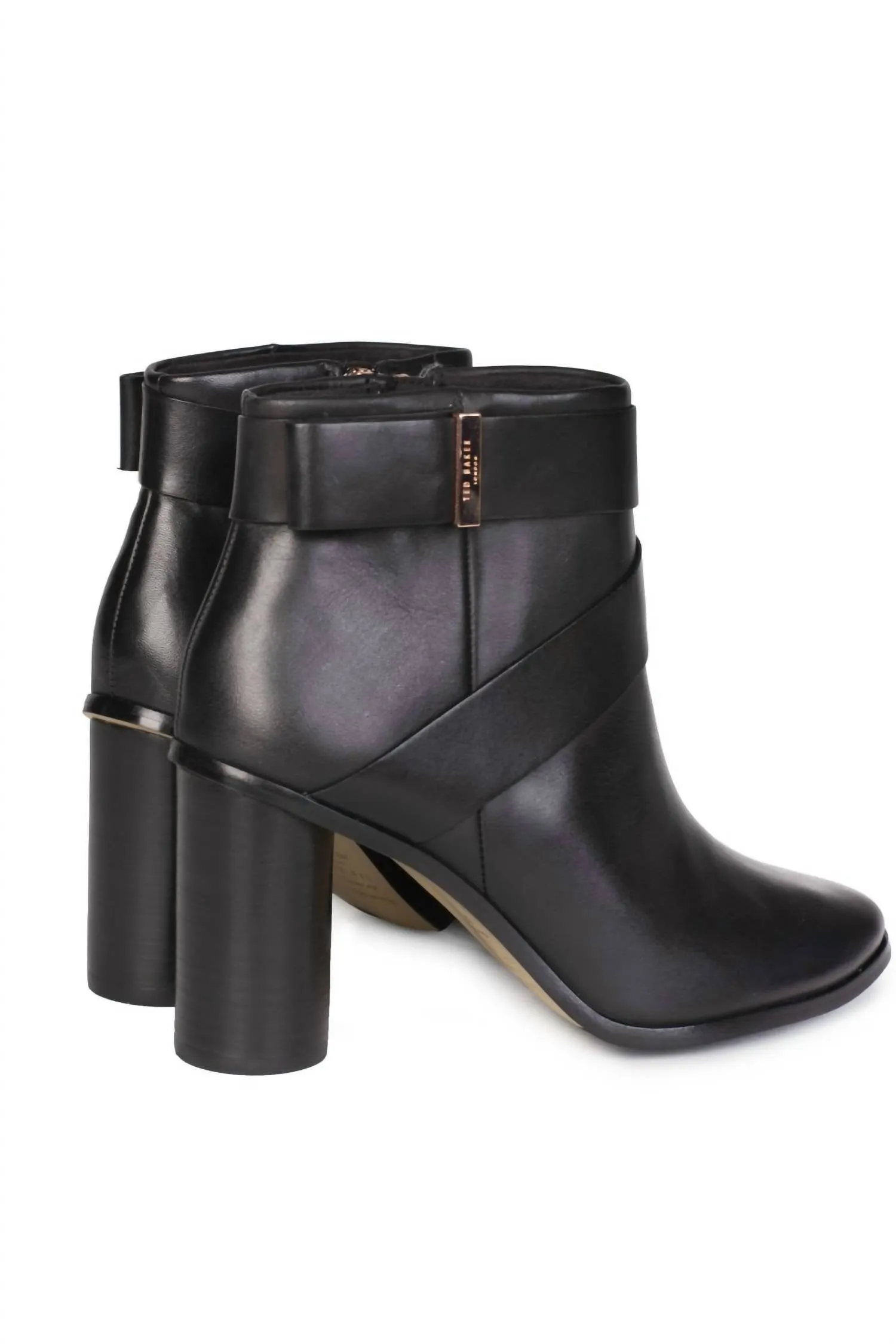 Matyna Leather Ankle Boots In Black