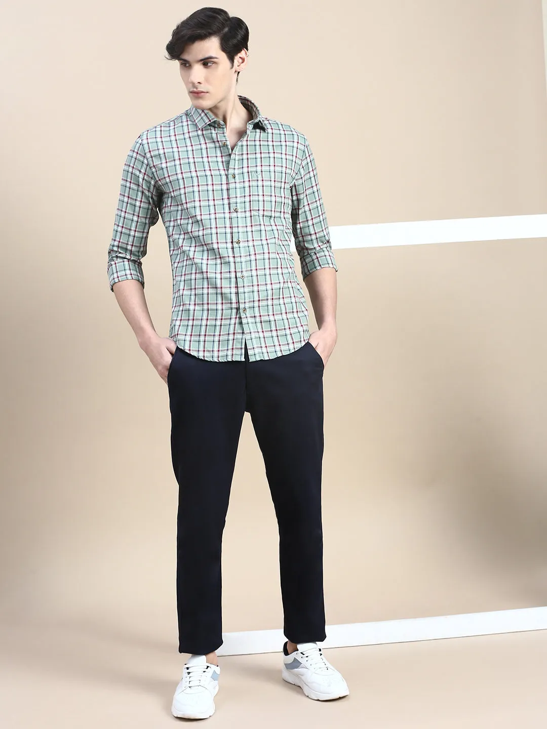 Men Green Standard Slim Fit Tartan Checks Cotton Casual Shirt