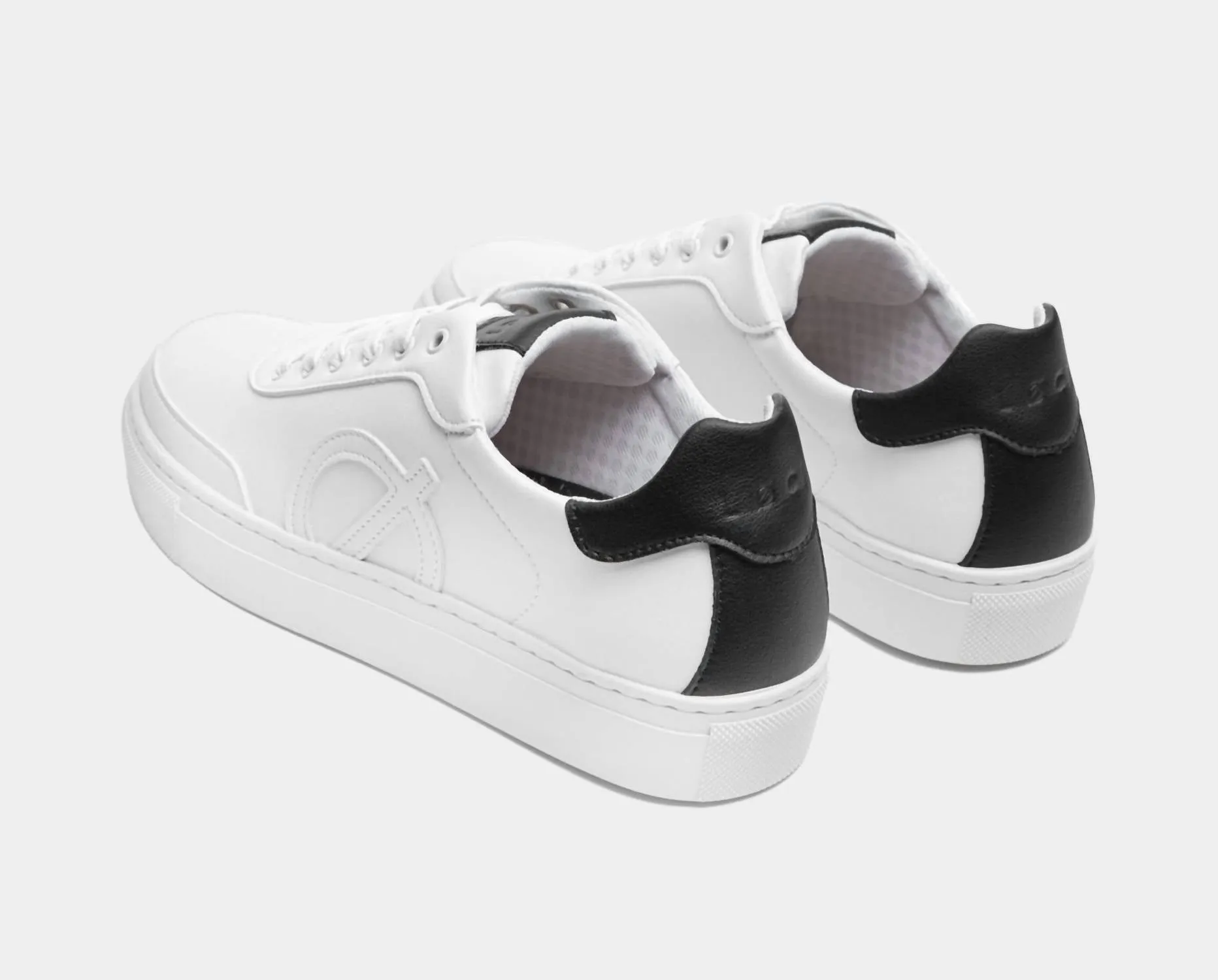 Men's Balance Sneakers In Black/white
