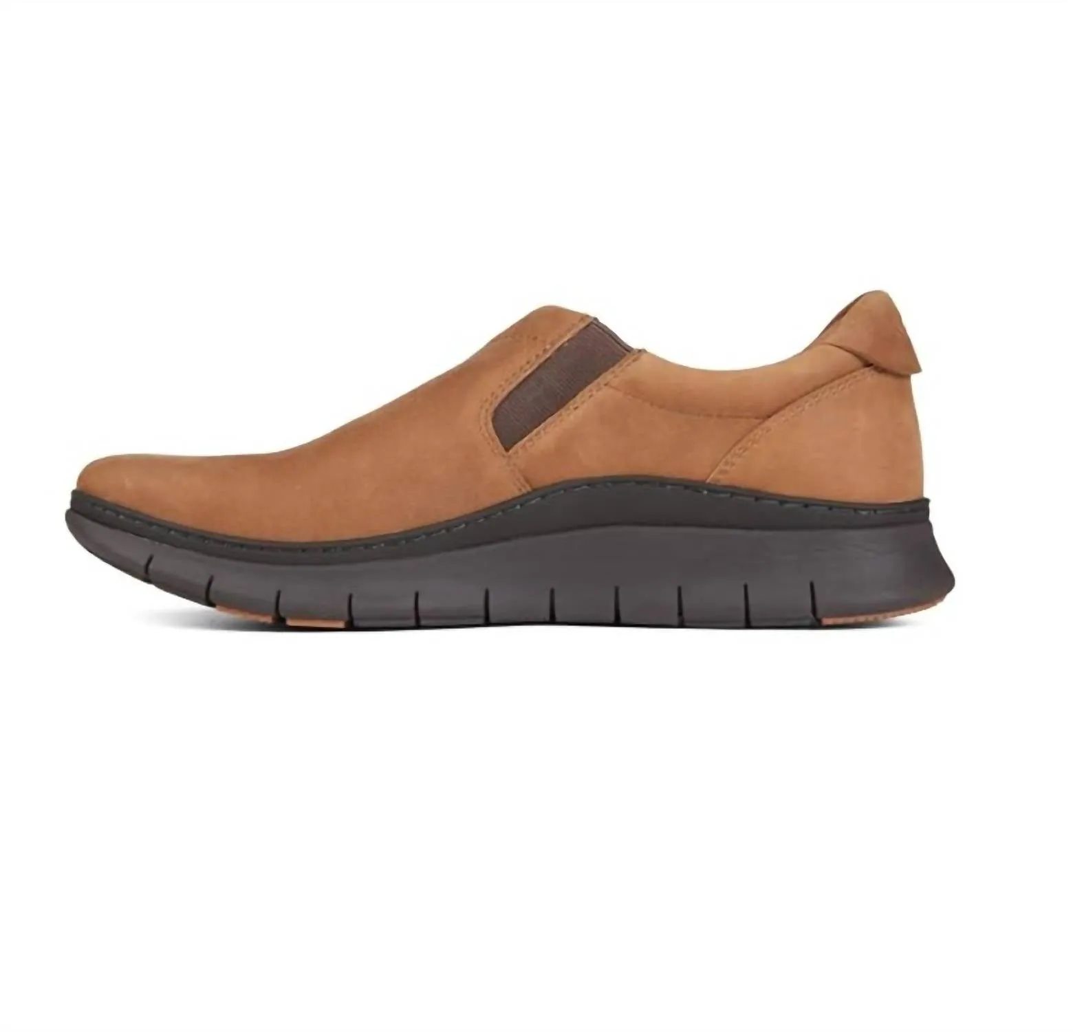 Men's Khai Nubuck Slip On Shoes In Toffee