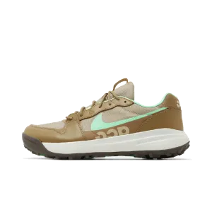 Nike ACG Lowcates Limestone Green Glow Dark