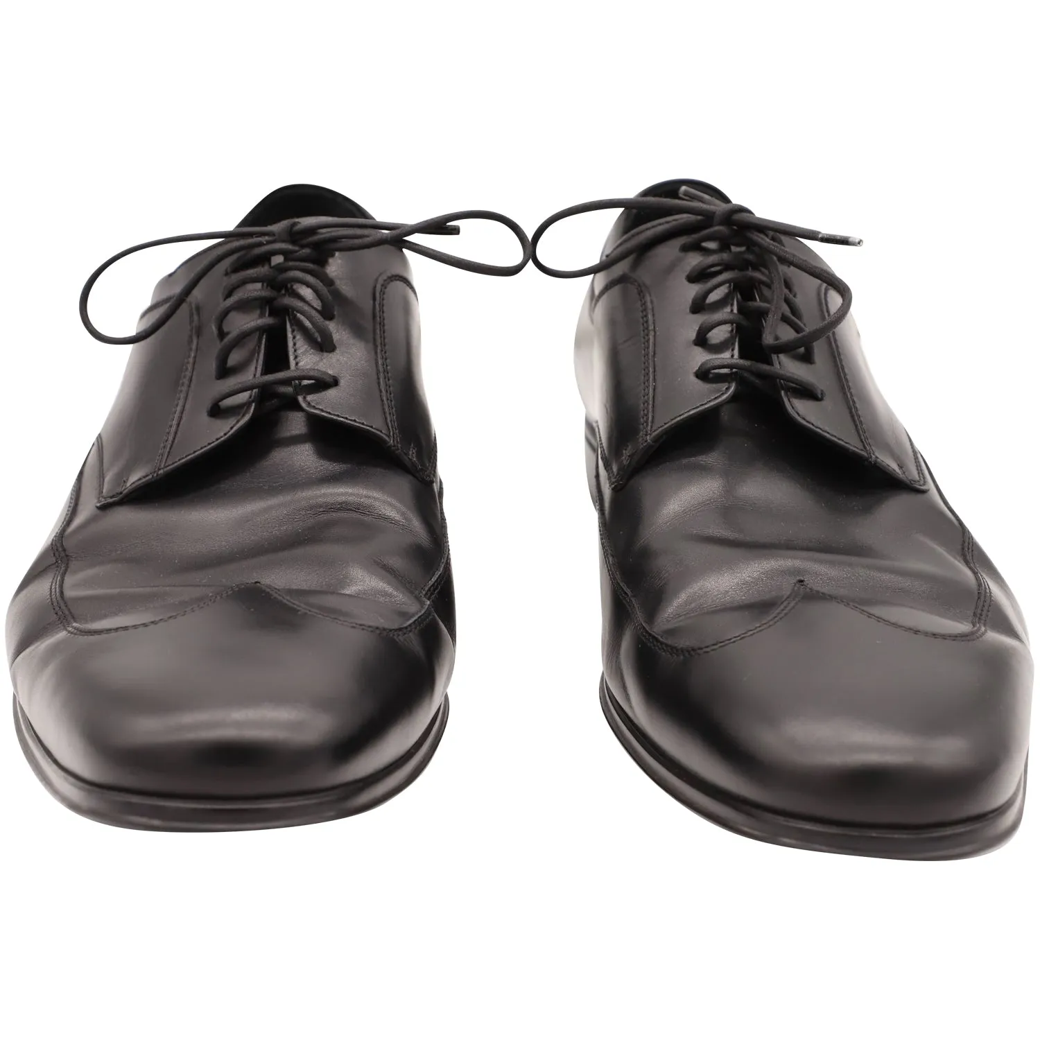 Salvatore Ferragamo Lace-Up Derby Shoes in Black Calfskin Leather
