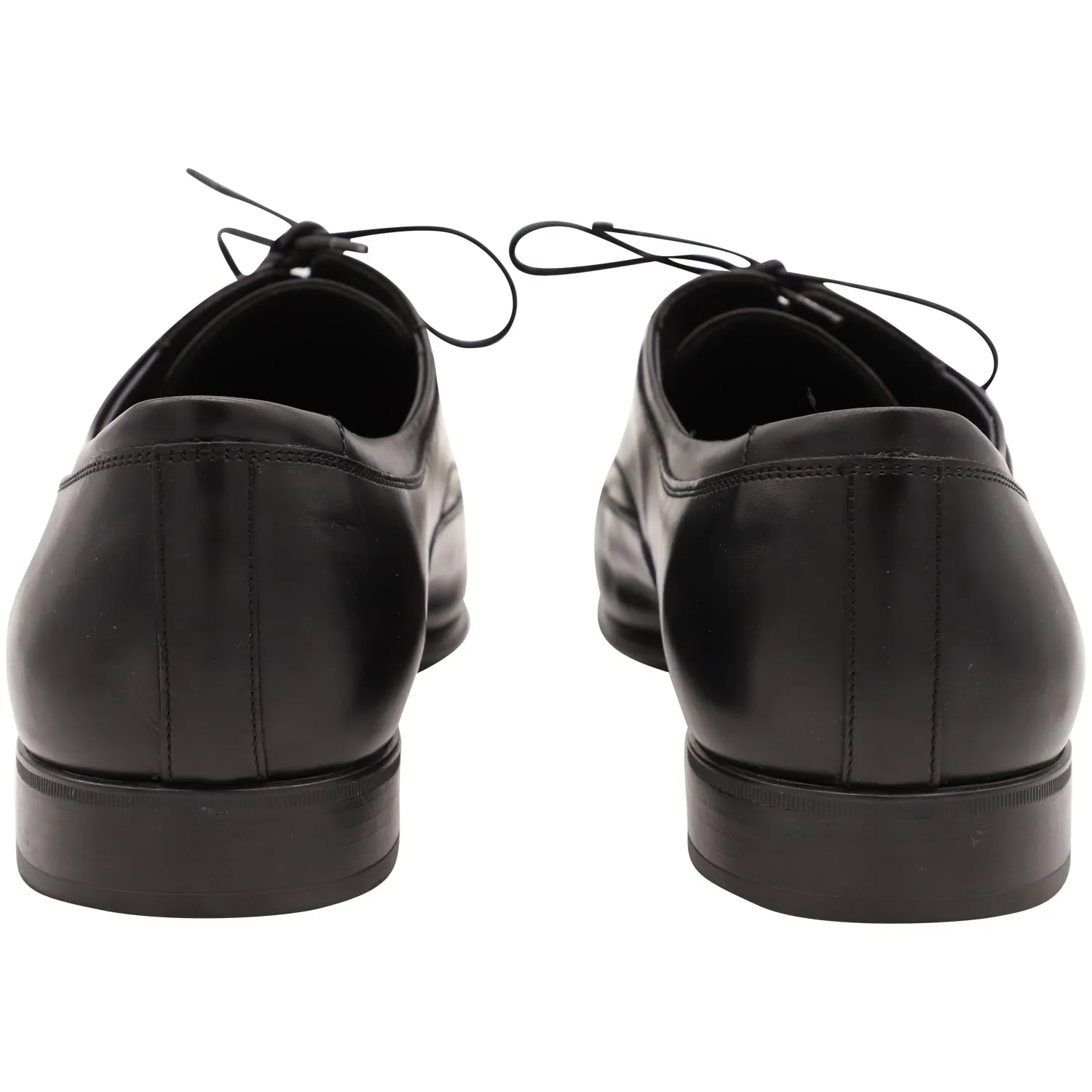 Salvatore Ferragamo Lace-Up Derby Shoes in Black Calfskin Leather
