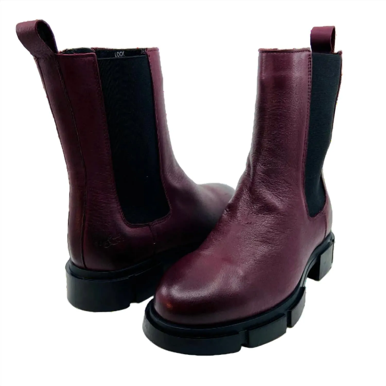Women Lock Zip Up Boot In Bordeaux/black