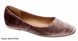 Women Over It Flat Shoe In Taupe