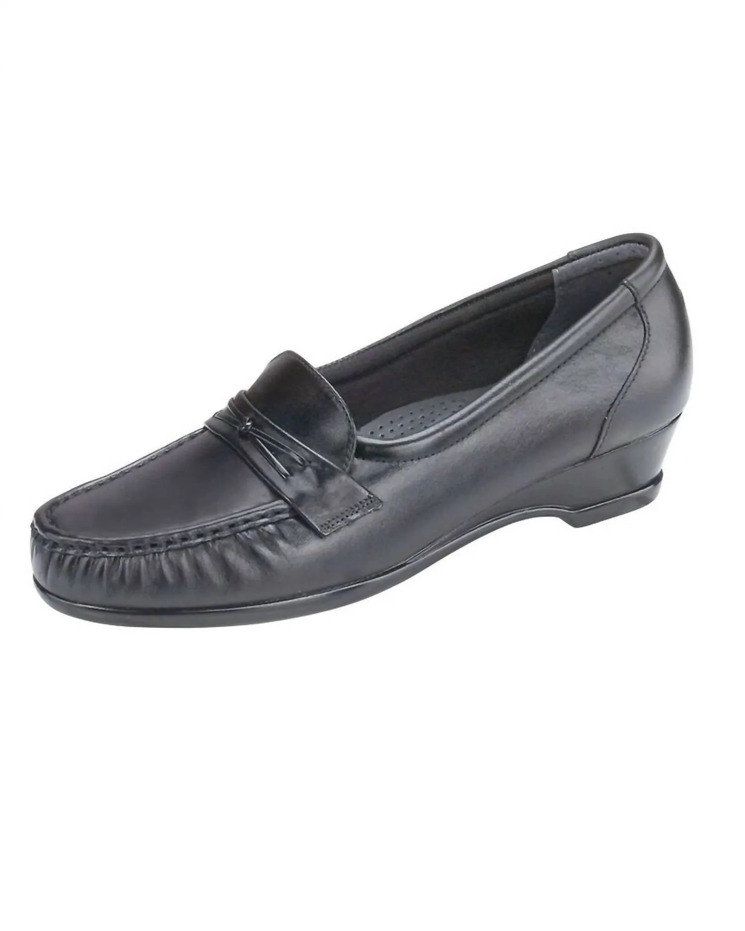 Women's Easier Slip On Loafer - Double Wide In Black