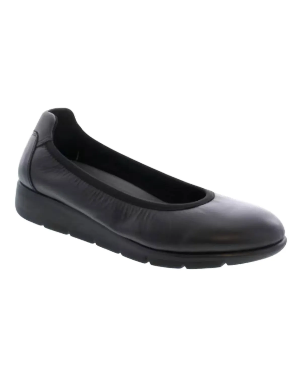 Women's Filbert Flats In Black