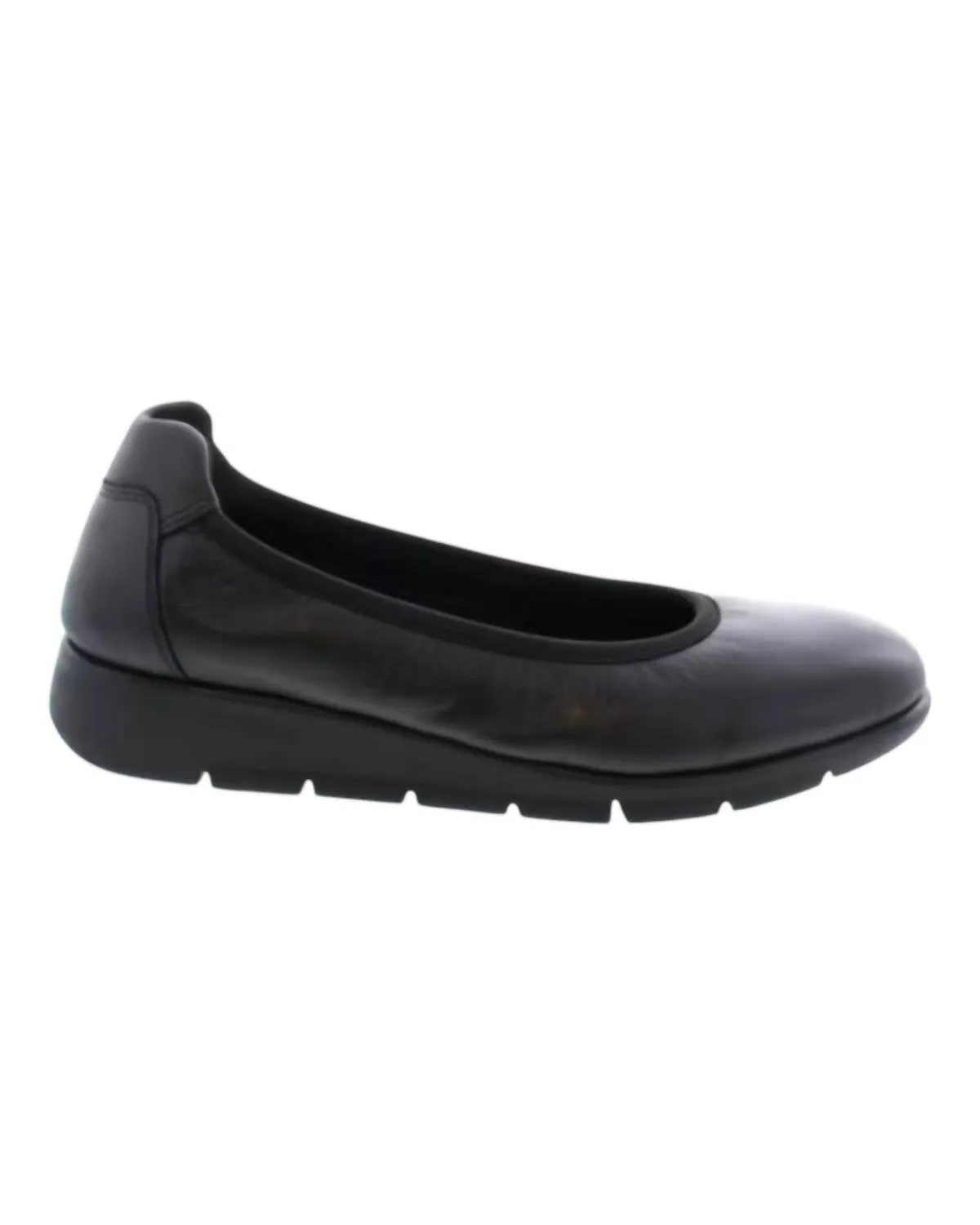 Women's Filbert Flats In Black