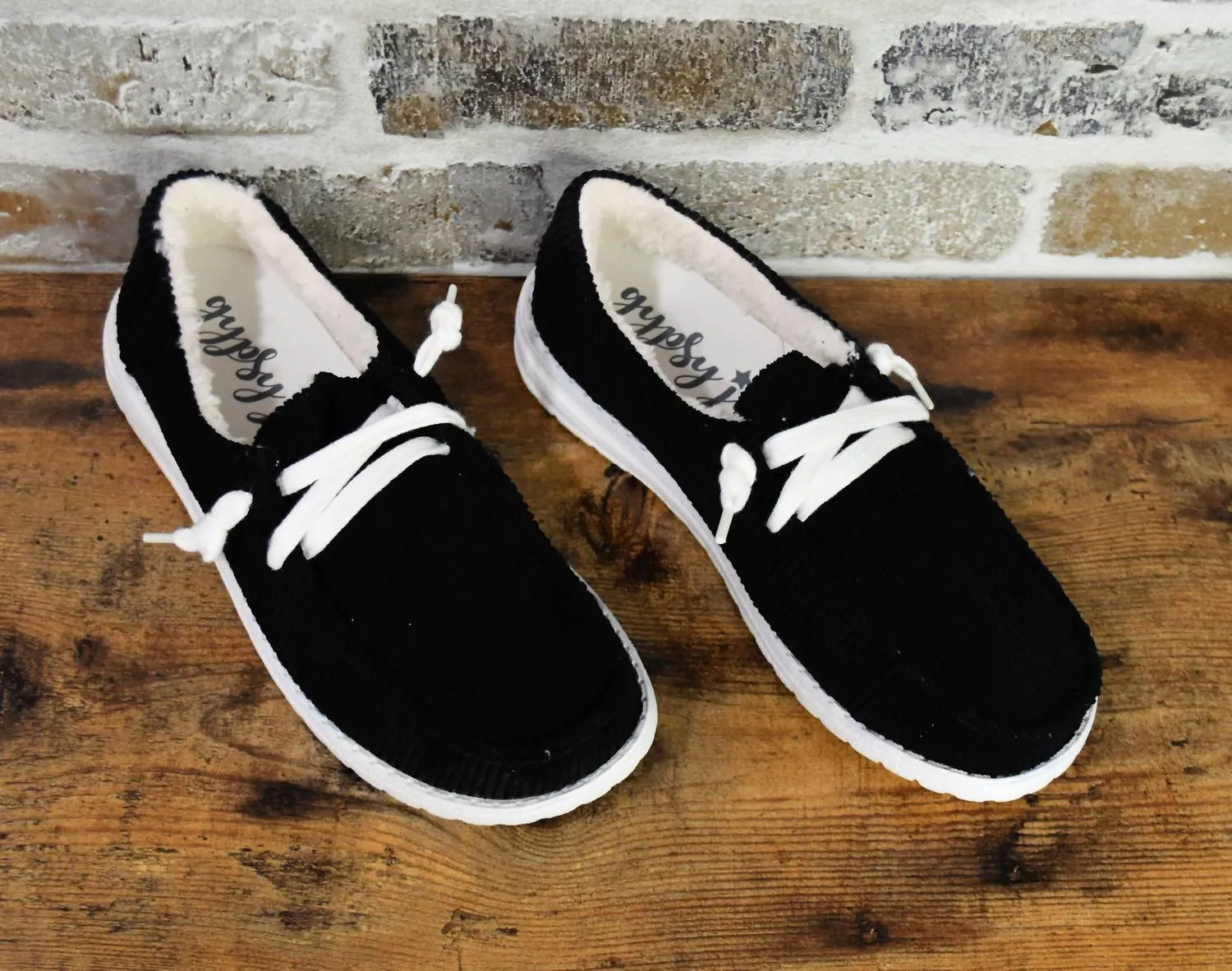 Women's Gypsy Jazz Marcy Fashion Sneakers In Black Corduroy