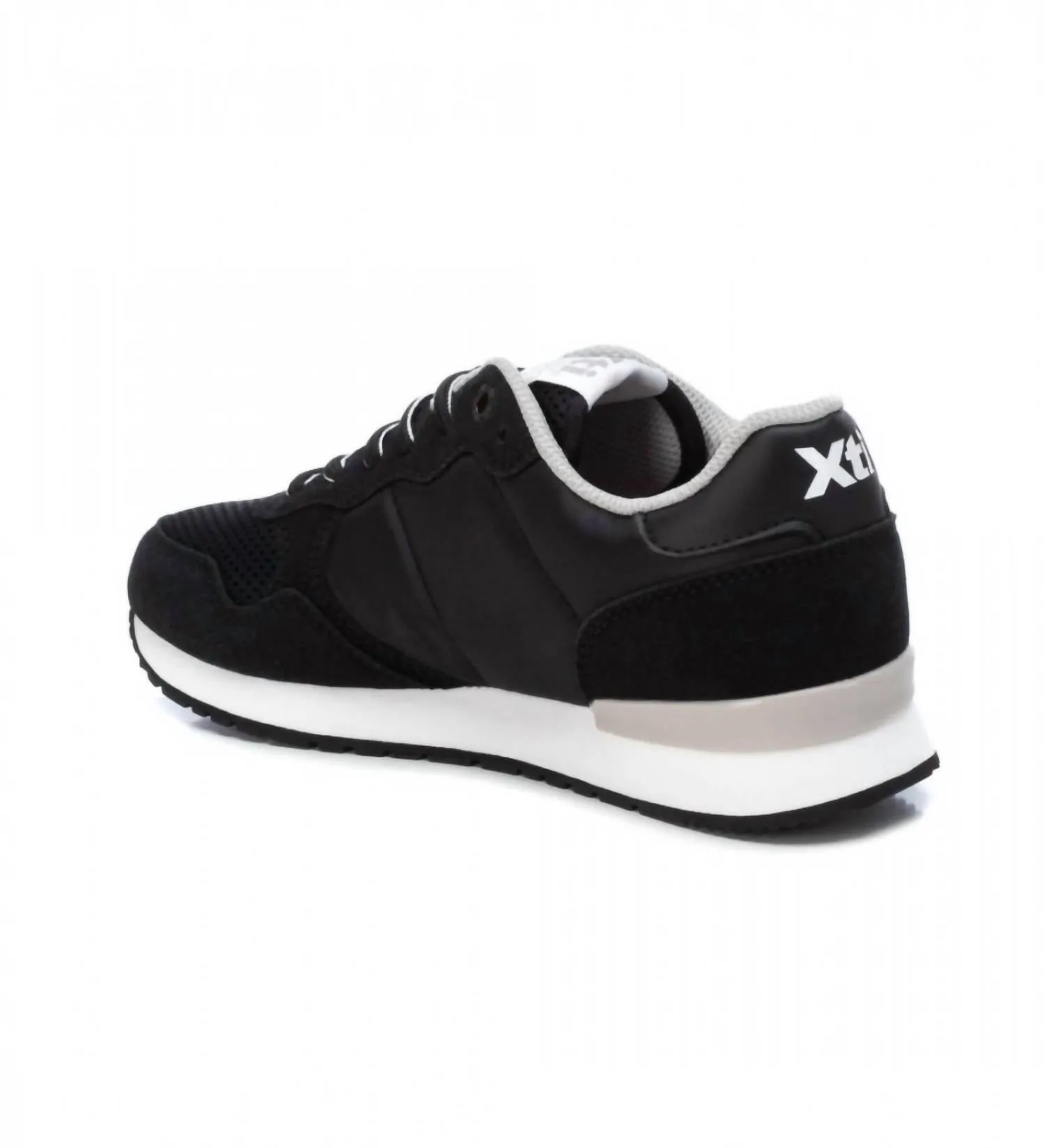 Women's Lace-Up Sneakers In Black