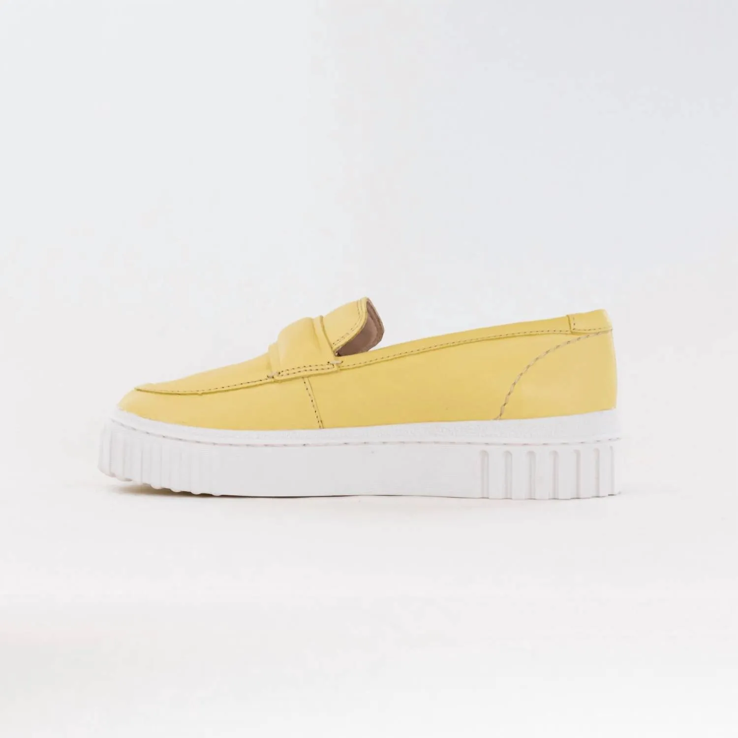 Women's Mayhill Cove Loafer In Yellow