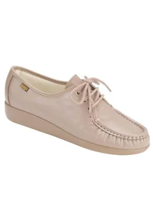 Women's Siesta Lace Up Loafer - Wide In Mocha
